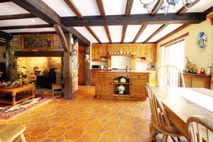 Photo 25- click for photo gallery